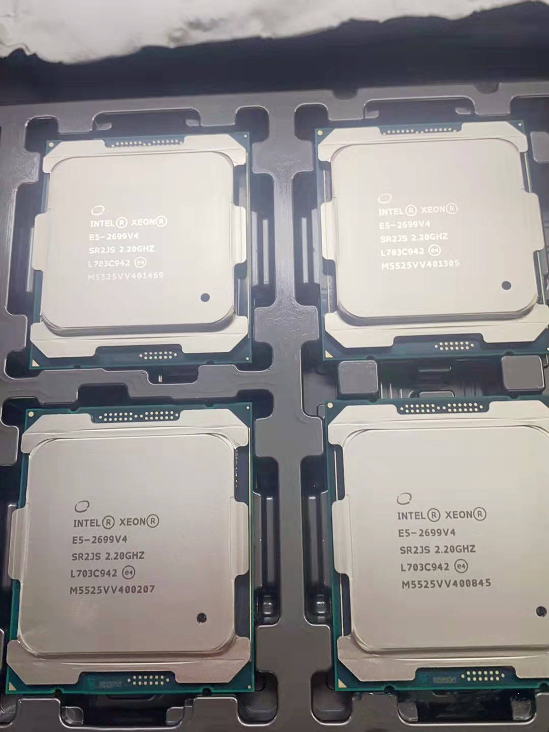 ซีพียูเซิร์ฟเวอร์เดิม Intel Xe - E5 2699 V4 บทวิจารณ์และราคา
